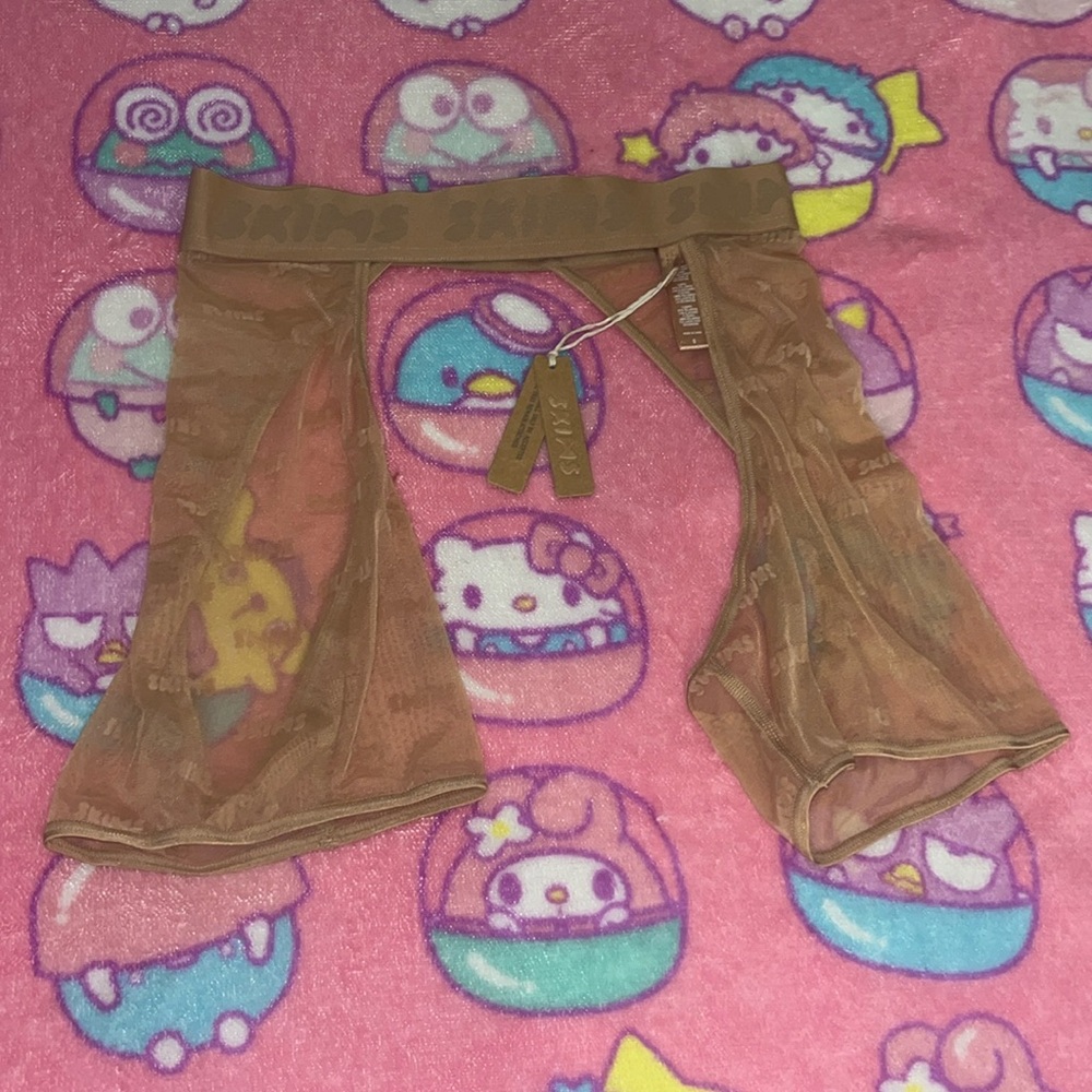 Skims garter